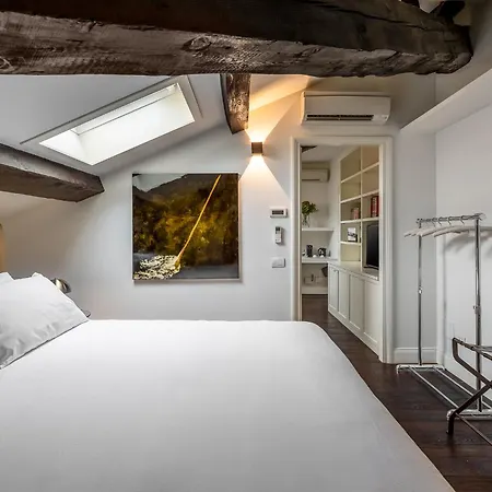 Allegroitalia Penthouse Montenapoleone Apartment