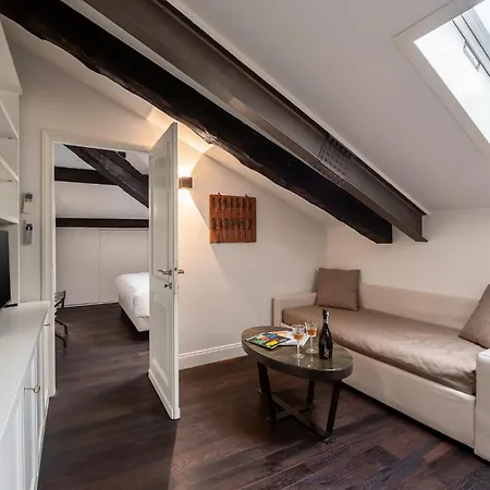 Apartment Allegroitalia Penthouse Montenapoleone *