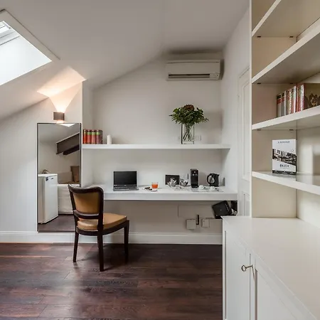 Allegroitalia Penthouse Montenapoleone דירה *