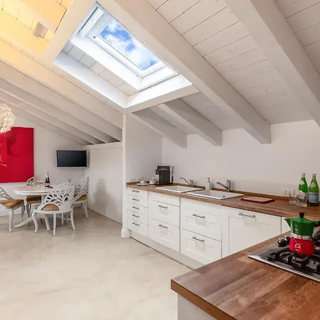 Allegroitalia Penthouse Montenapoleone * מילאנו