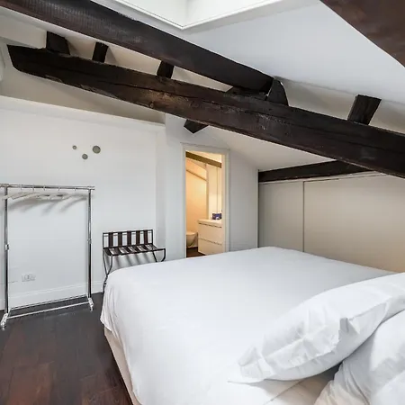 Allegroitalia Penthouse Montenapoleone Apartman *