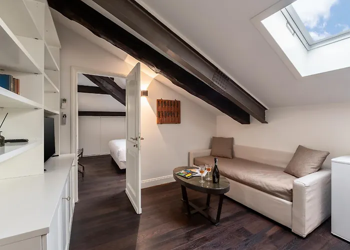 Lägenhet Allegroitalia Penthouse Montenapoleone *