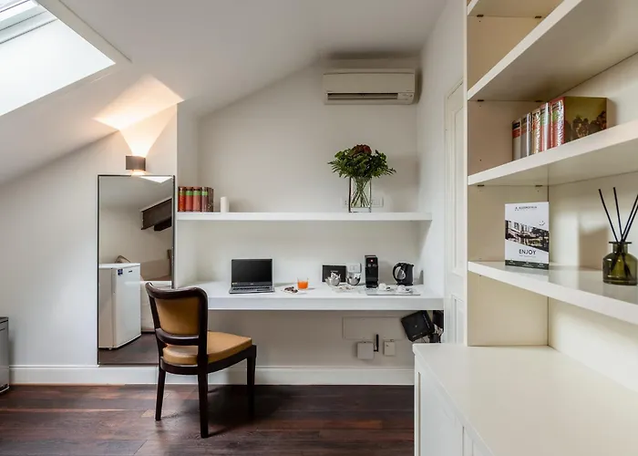 Lägenhet Allegroitalia Penthouse Montenapoleone